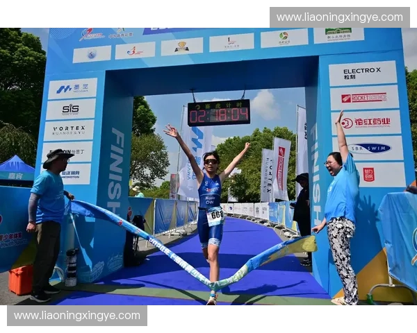 聚焦铁人女子赛突破极限展现力量与毅力的精彩竞技盛会新时代风采